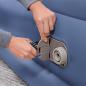 Preview: Bestway Tritech Kingsize-Luftbett mit in tegrierter Elektropumpe 203x193x56 cm - blau grau