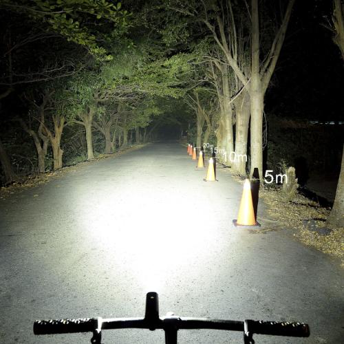 Preview: Infini KOR 400 Vorderlicht