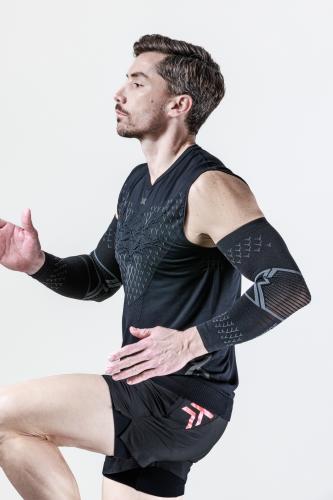 Preview: X-BIONIC Unisex Twyce Armsleeve - black/charcoal