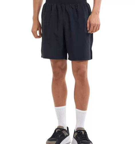 Under Armour Launch 7In Shorts - black