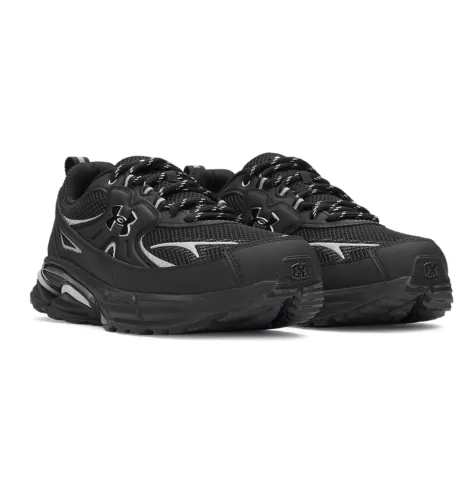 Under Armour Apparition Tech - black