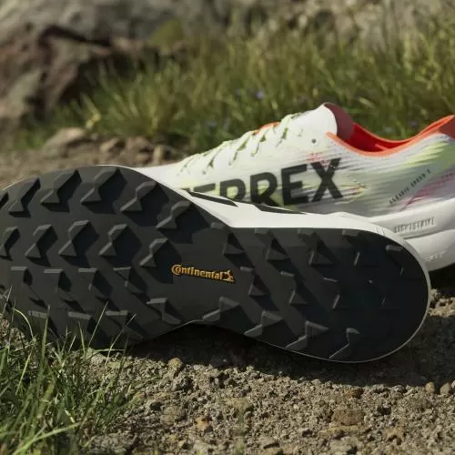 ADIDAS TERREX AGRAVIC SPEED 2 - FTWWHT/CBLACK/SEIMOR