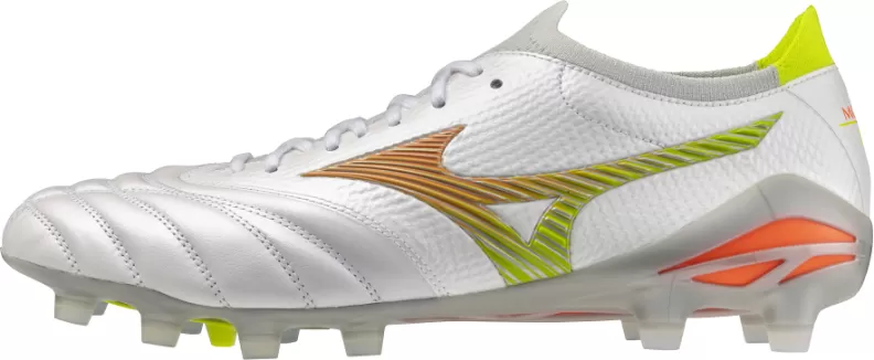 Mizuno Sport MORELIA NEO V ß JAPAN FG Football - white/lava orange/evening prim