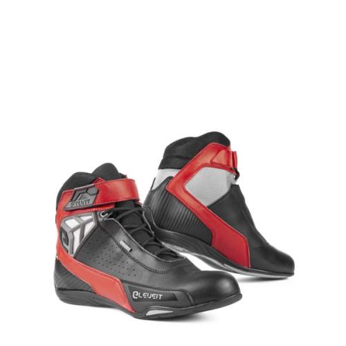 Eleveit Stunt WP Schuh - black/red