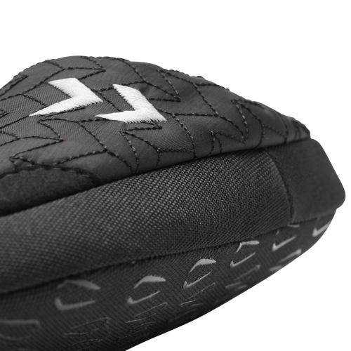 Hummel Junior Slipper - black