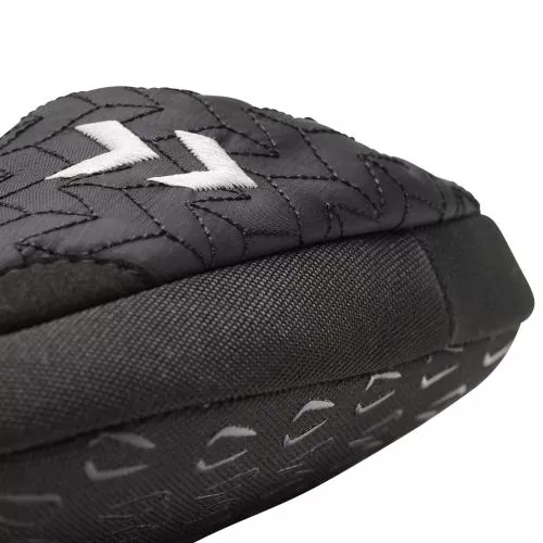 Hummel Junior Slipper - black