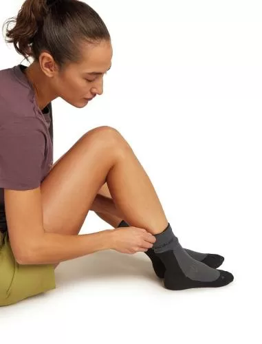 Icebreaker W Mer Hike+ Light Crew - obsidian