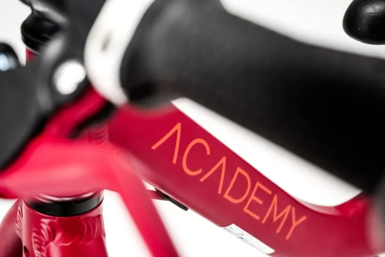 ACADEMY Laufrad 12" Grade 1 - rot