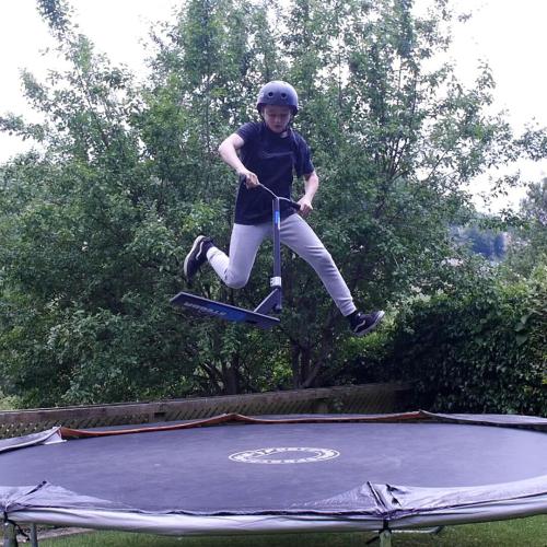 Stegga Trampolin Scooter Mini - schwarz