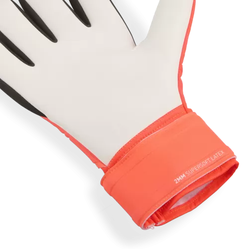 Puma FUTURE Play NC - glowing red