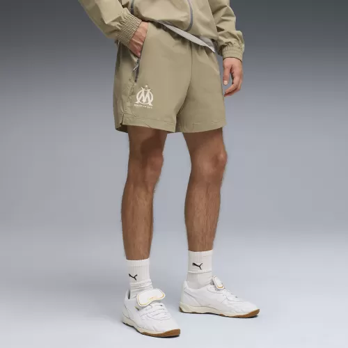 Puma OM PUMATECH Relaxed Woven Shorts - velvet moss