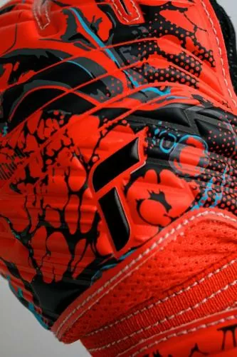 Reusch Attrakt Silver Junior - bright red/future blue/black
