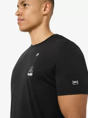 SN Super Natural M TEABAG WORLD TEE - jet black/vapor grey